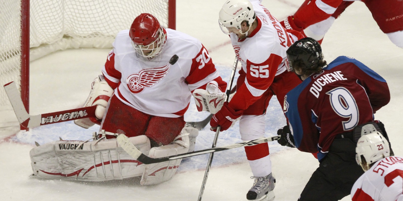 Red Wings Charity Poker Chris Osgood December 2021