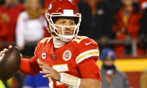 Patrick Mahomes looks to pass