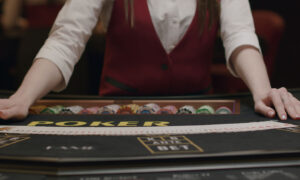 Poker dealer