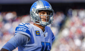 Lions Patriots Football