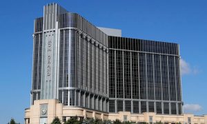 MGM Grand Detroit casino. MGM Grand Detroit is offering a Dealer Academy for those looking for a career change. The Detroit casino hopes to hire 50 new employees.