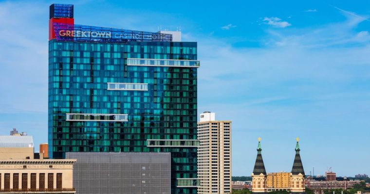 Detroit streetscape project will boost visitors to Hollywood Casino Greektown.
