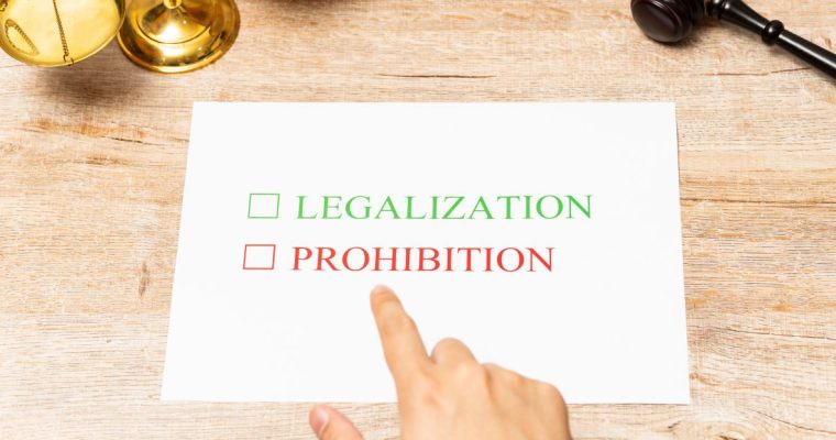 Michigan lawmakers introduce bill to legalize small-scale, social betting