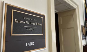 A Michigan lawmaker is backing federal legislation requiring age verification for online wagering.
