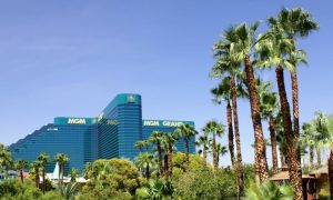 People Incorporated has withdrawn its bid to take MGM Resorts private, ending a proposed $18 billion-plus deal.