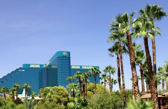 People Incorporated has withdrawn its bid to take MGM Resorts private, ending a proposed $18 billion-plus deal.